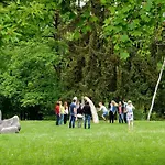 Bildungshaus Schloss Krastowitz Hotel *
