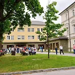 Bildungshaus Schloss Krastowitz *