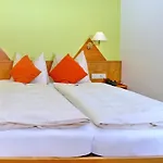 Bildungshaus Schloss Krastowitz Hotel Klagenfurt am Wörthersee