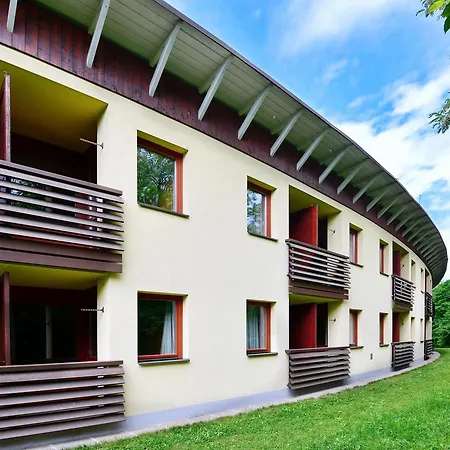 Bildungshaus Schloss Krastowitz מלון קלגנפורט