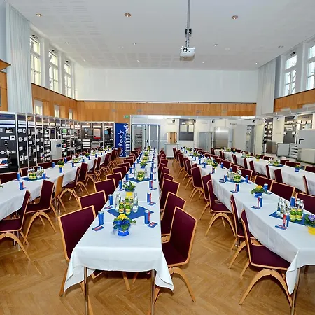 Bildungshaus Schloss Krastowitz מלון קלגנפורט