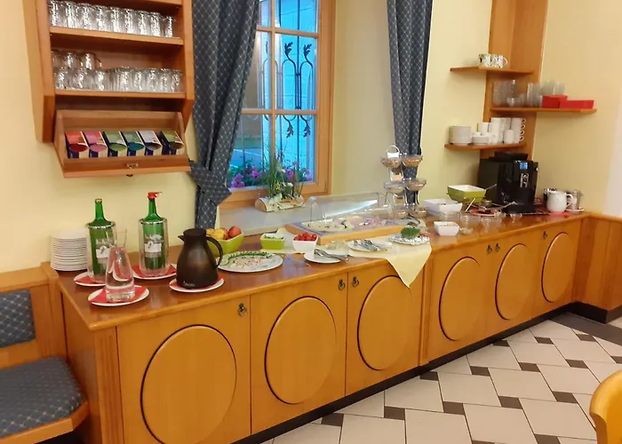 מלון Bildungshaus Schloss Krastowitz