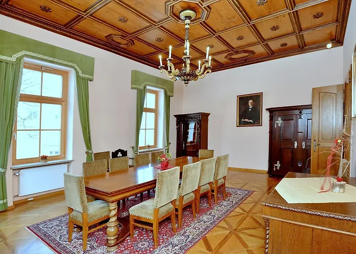 Bildungshaus Schloss Krastowitz Klagenfurt am Woerthersee