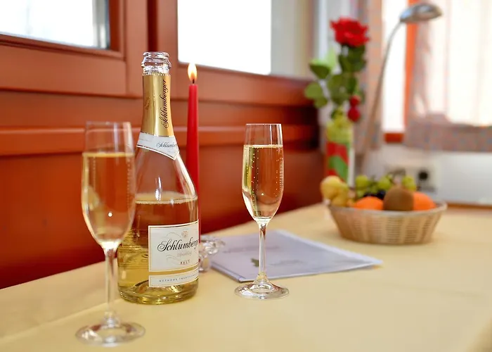 מלון Bildungshaus Schloss Krastowitz קלגנפורט